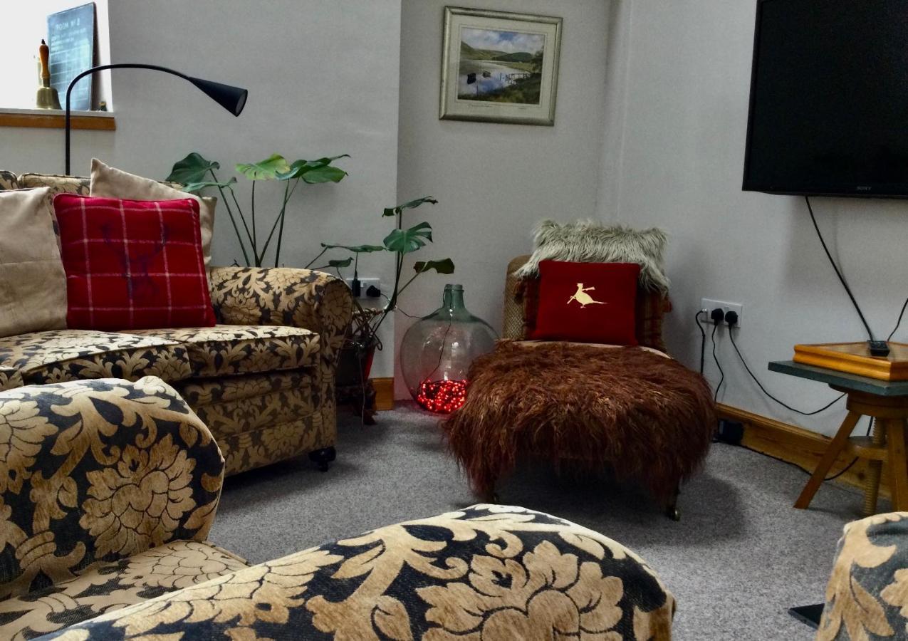 Auld Skuil Hotel Ashkirk Екстериор снимка
